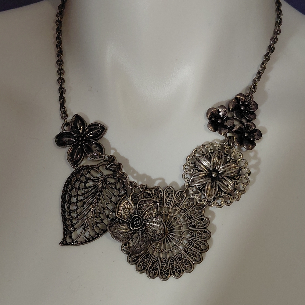Premier Designs Silver-Tone Floral Filigree Necklace